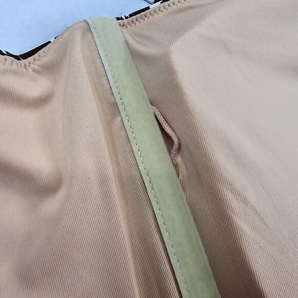 J Crew Swim Top 2X 3X Leopard One Shoulder Scoop Neck Bikini Padded BF203 - Picture 9 of 11